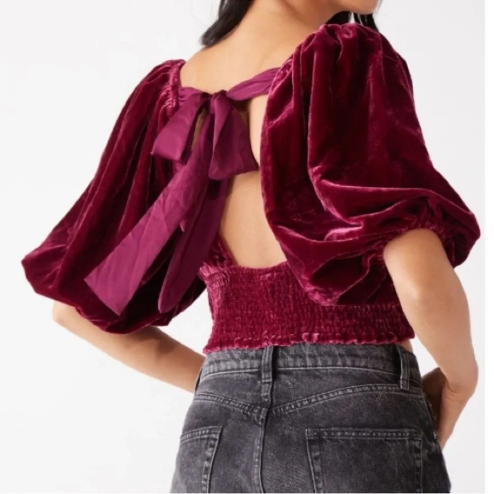 Free People Velvet puff sleeve cropped Burgundy Blouse with‎ tie in back XS NWT